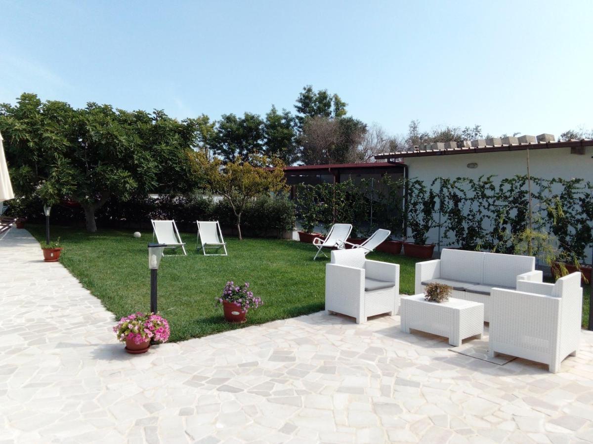Casa Vacanza Augusto Uggiano La Chiesa Exteriér fotografie