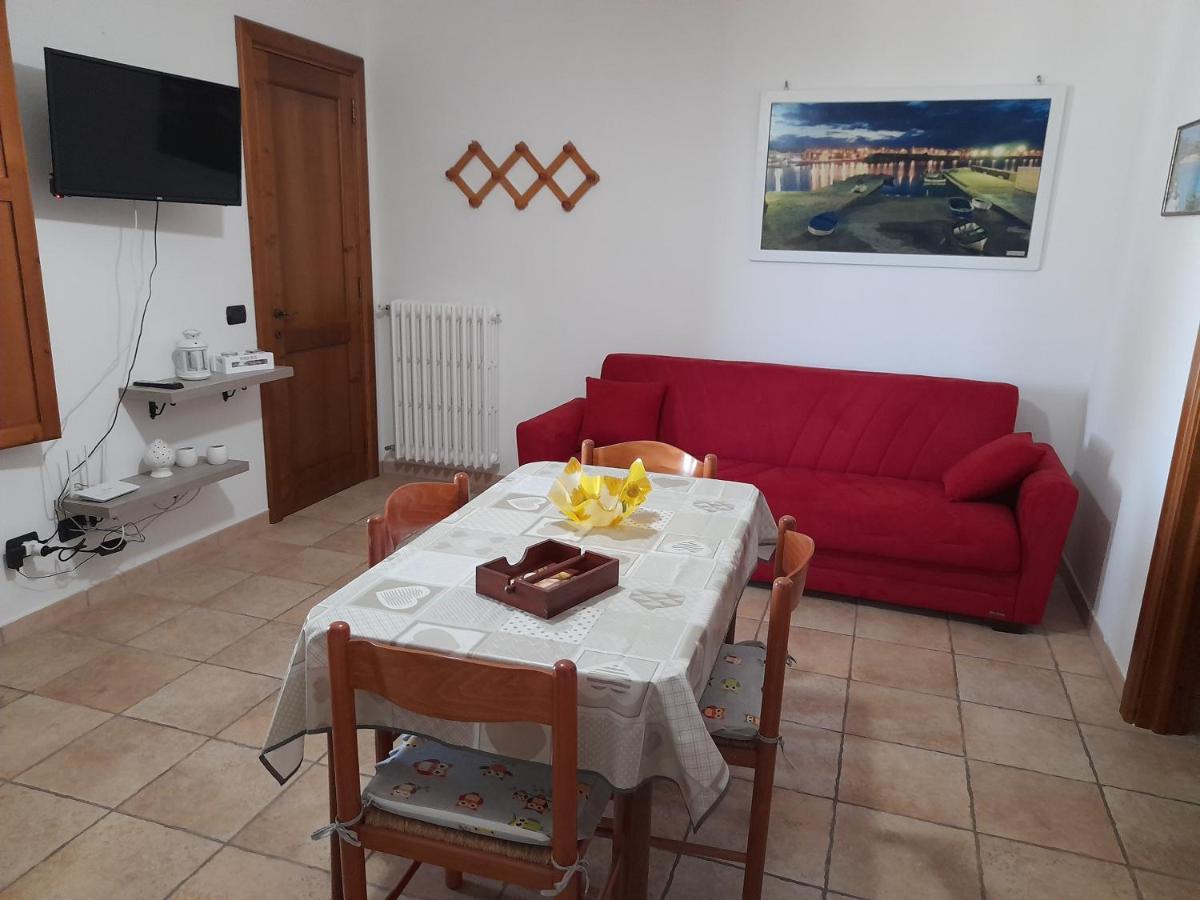 Casa Vacanza Augusto Uggiano La Chiesa Exteriér fotografie