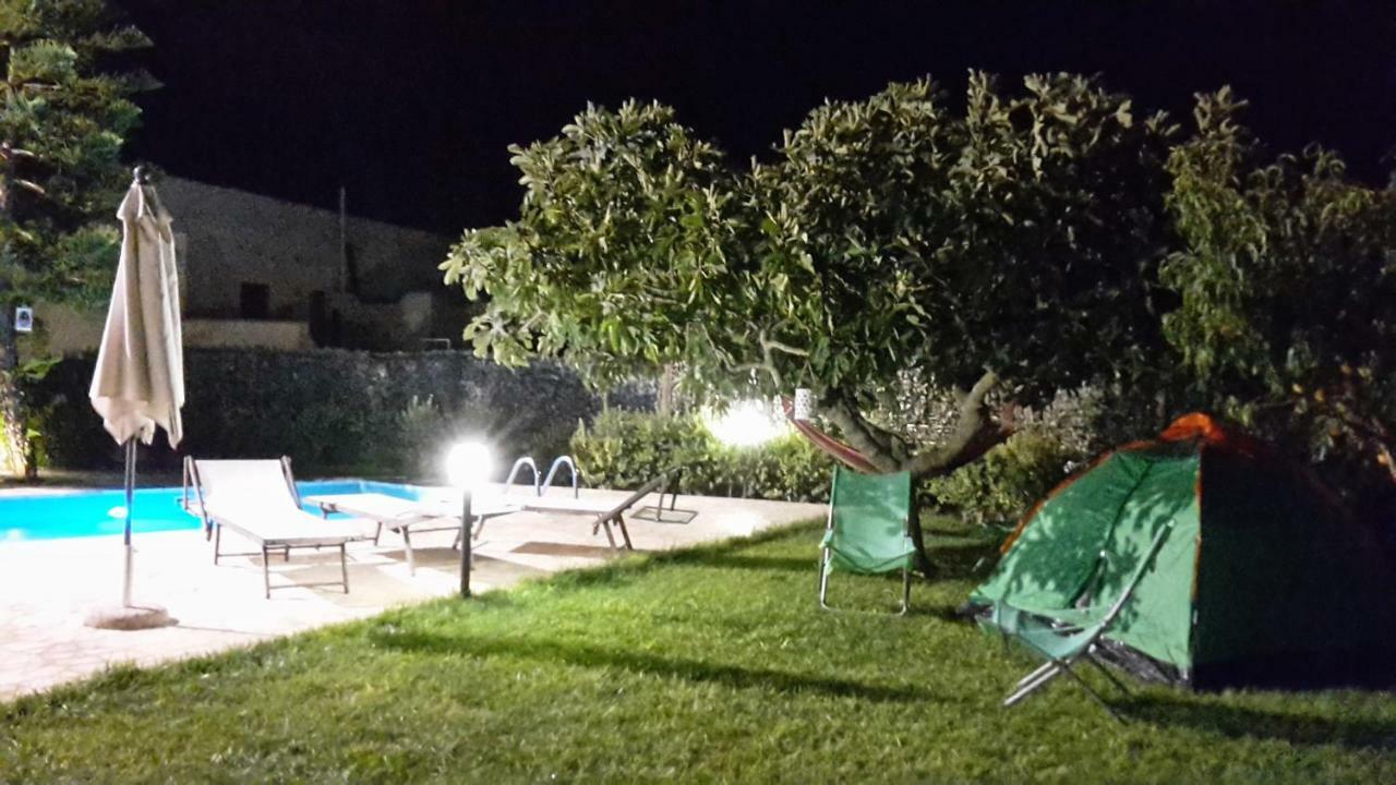 Casa Vacanza Augusto Uggiano La Chiesa Exteriér fotografie